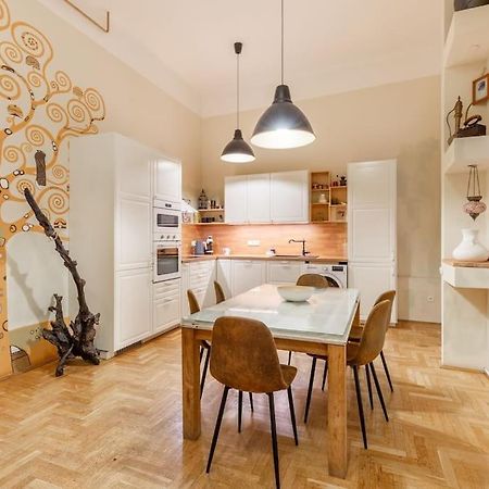 Bourgeois Boheme Apt. 88 M² City Center 布达佩斯 外观 照片