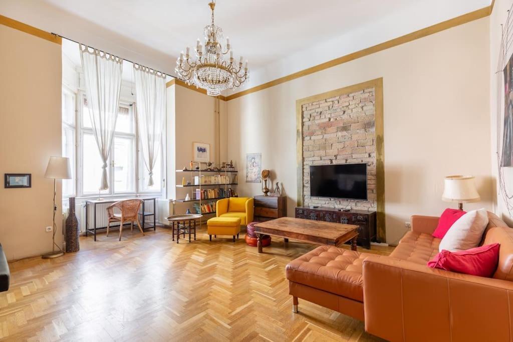 Bourgeois Boheme Apt. 88 M² City Center 布达佩斯 外观 照片